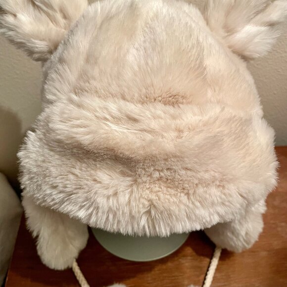 PB Teen Faux Fur Trapper Hat With Pom Poms - NWOT - Picture 3 of 7